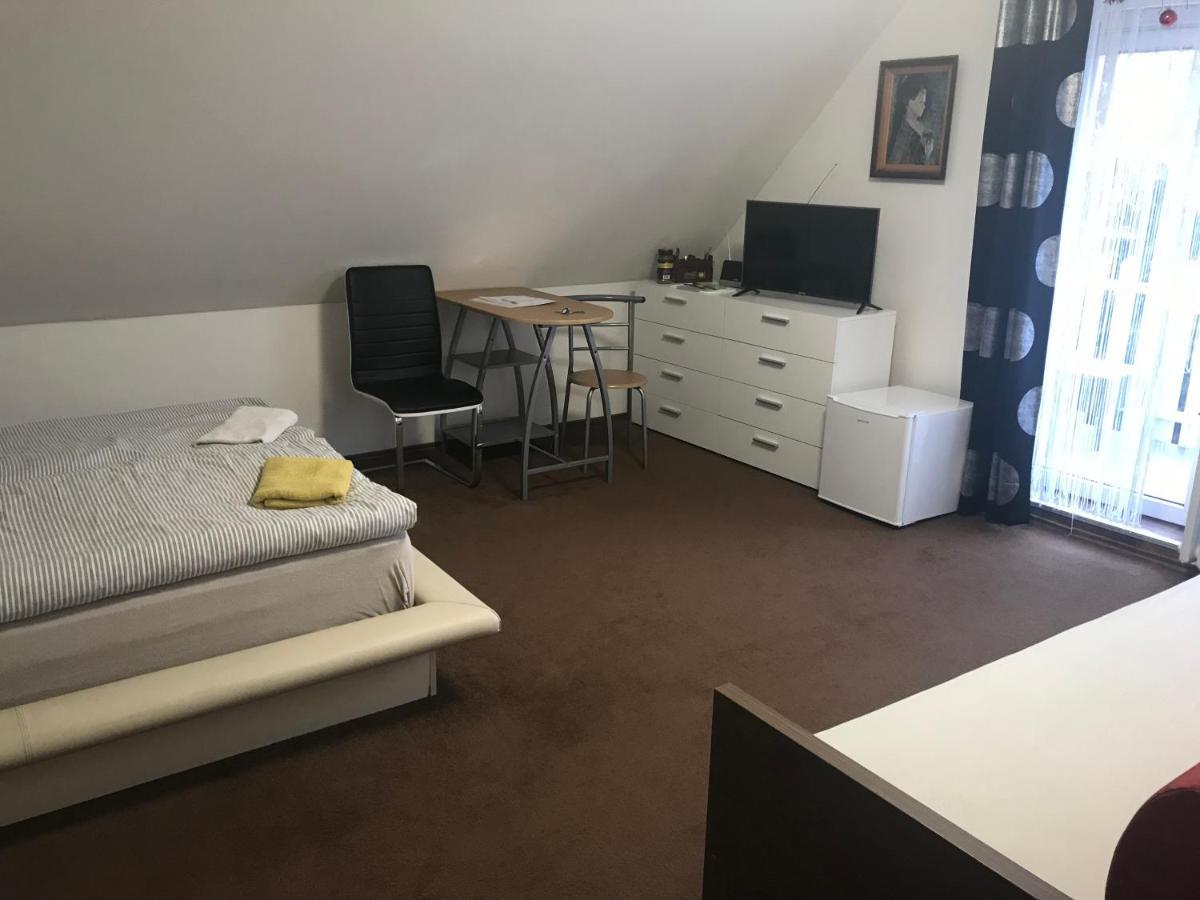 Homestay U Hanky Zdiby Eksteriør bilde