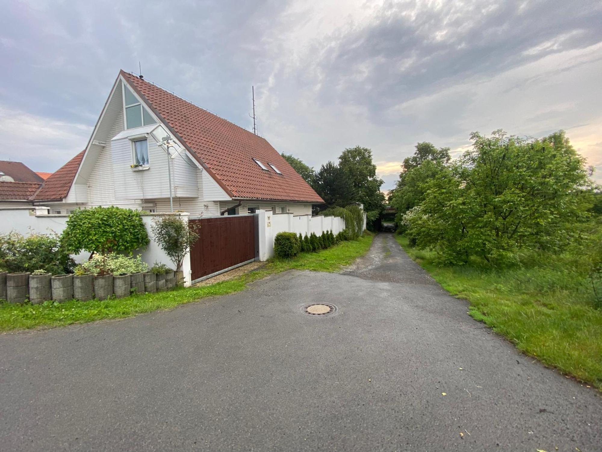 Homestay U Hanky Zdiby Eksteriør bilde